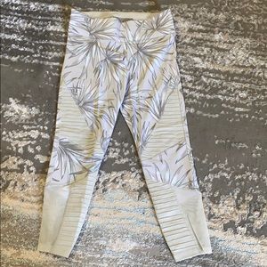 PINK 7/8 Capri Leggings